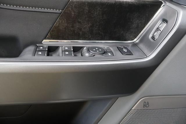 2027 Ford Super Duty F-450 DRW XLT