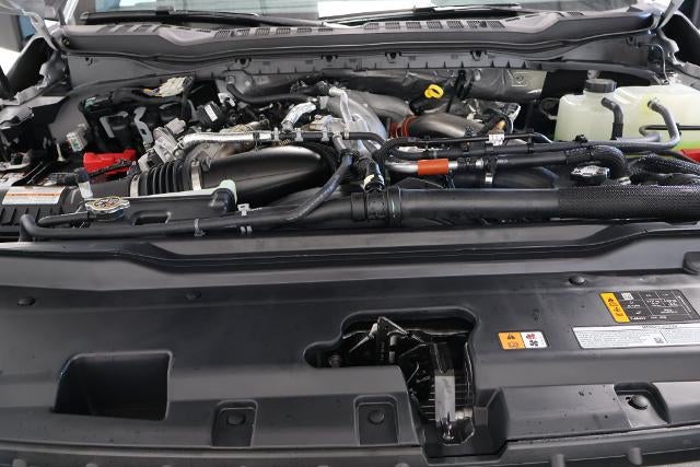 2027 Ford Super Duty F-450 DRW Platinum