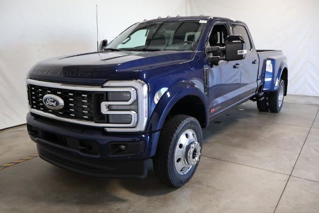 2027 Ford Super Duty F-450 DRW Platinum