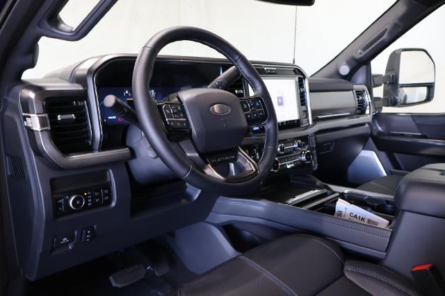 2027 Ford Super Duty F-450 DRW Platinum