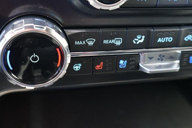 2027 Ford Super Duty F-450 DRW Platinum