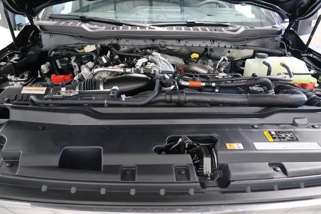 2027 Ford Super Duty F-450 DRW Platinum