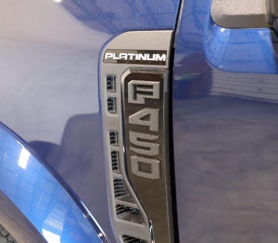 2027 Ford Super Duty F-450 DRW Platinum