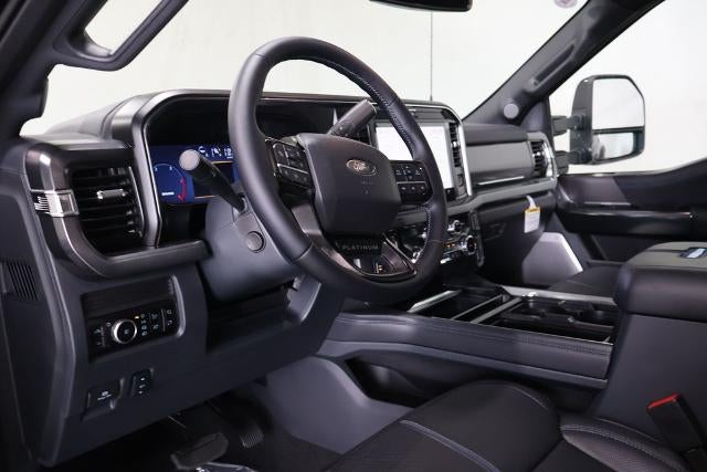 2027 Ford Super Duty F-450 DRW Platinum