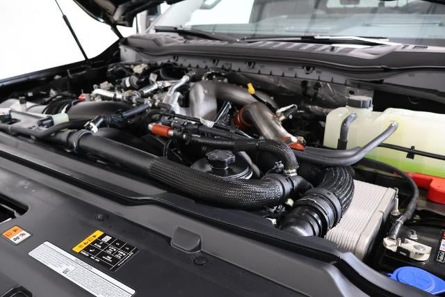 2027 Ford Super Duty F-450 DRW Platinum