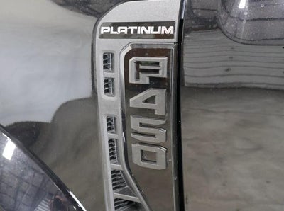 2027 Ford Super Duty F-450 DRW Platinum