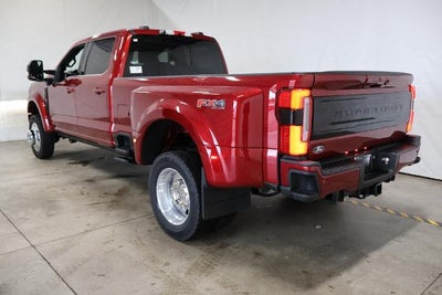 2027 Ford Super Duty F-450 DRW Platinum