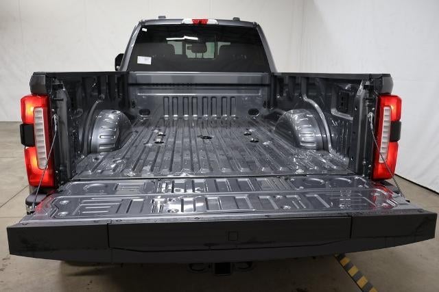 2026 Ford Super Duty F-450 DRW XLT