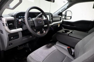 2026 Ford Super Duty F-450 DRW XLT
