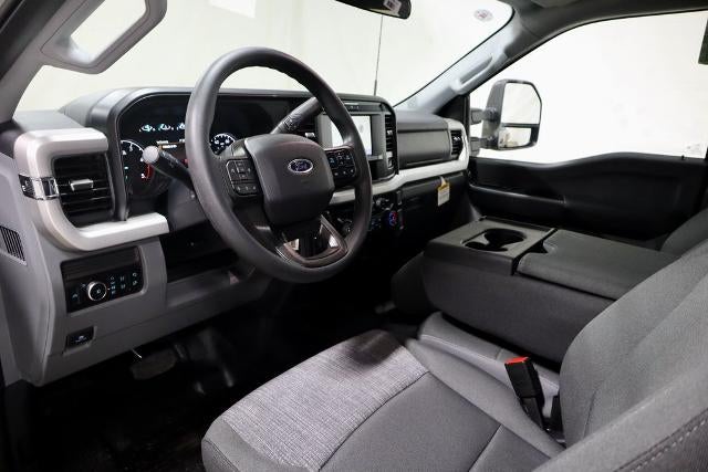 2026 Ford Super Duty F-450 DRW XLT