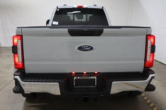 2026 Ford Super Duty F-450 DRW XLT