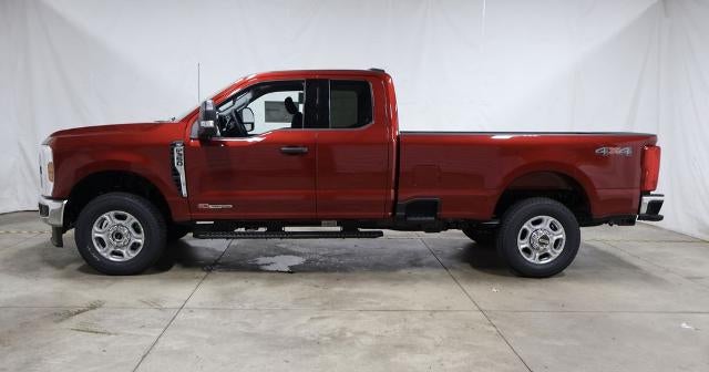 2026 Ford Super Duty F-350 SRW XLT