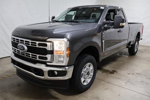 2026 Ford Super Duty F-350 SRW XLT