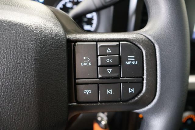 2027 Ford Super Duty F-350 SRW XLT
