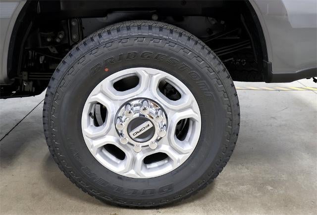 2026 Ford Super Duty F-350 SRW XLT