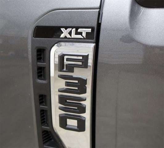 2026 Ford Super Duty F-350 SRW XLT