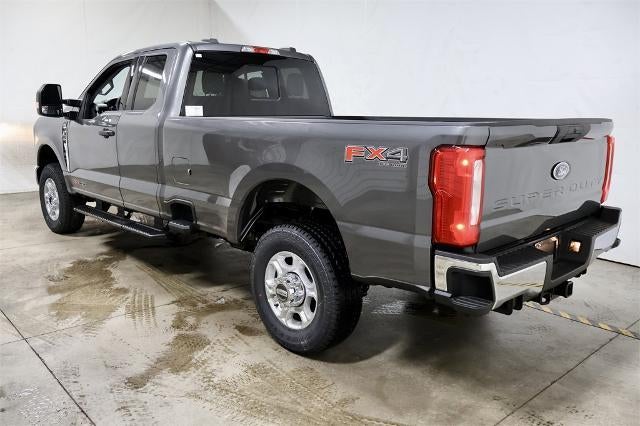 2026 Ford Super Duty F-350 SRW XLT