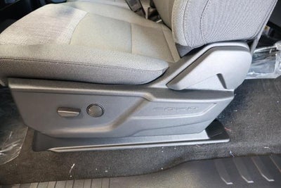 2027 Ford Super Duty F-350 SRW XLT
