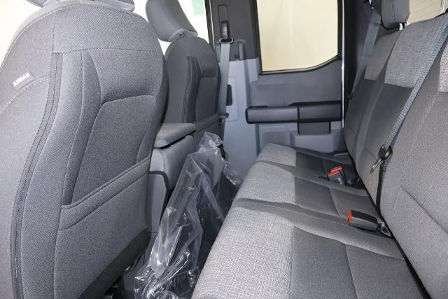 2027 Ford Super Duty F-350 SRW XLT