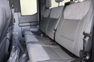 2027 Ford Super Duty F-350 SRW XLT