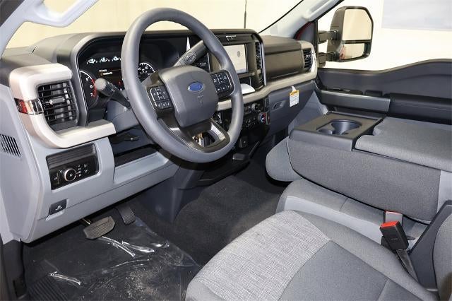 2026 Ford Super Duty F-350 SRW XLT