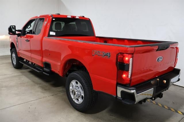 2026 Ford Super Duty F-350 SRW XLT
