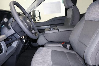 2026 Ford Super Duty F-350 SRW XLT