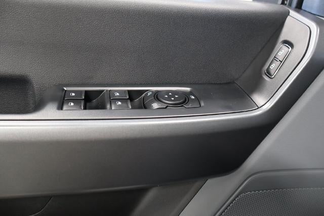 2027 Ford Super Duty F-350 SRW XLT