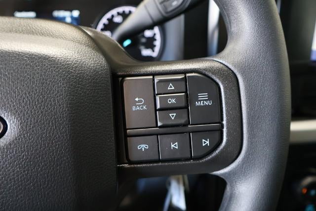 2027 Ford Super Duty F-350 SRW XLT