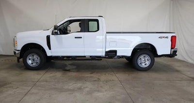 2027 Ford Super Duty F-350 SRW XL