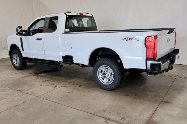 2027 Ford Super Duty F-350 SRW XL