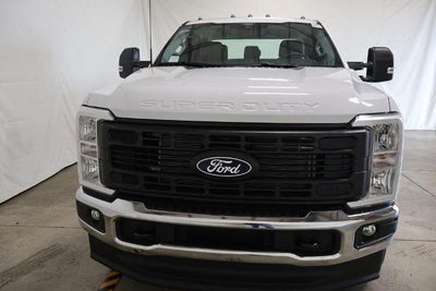 2027 Ford Super Duty F-350 SRW XL