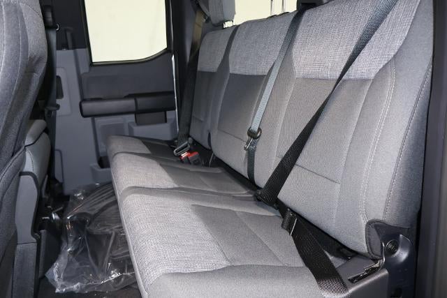 2027 Ford Super Duty F-350 SRW XLT