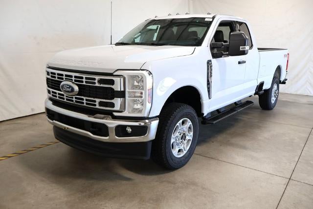 2026 Ford Super Duty F-350 SRW XLT