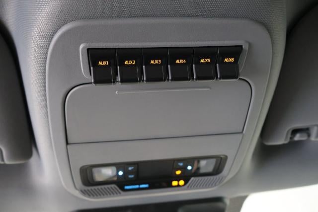 2027 Ford Super Duty F-250 SRW XLT
