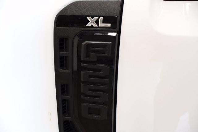 2027 Ford Super Duty F-250 SRW XL