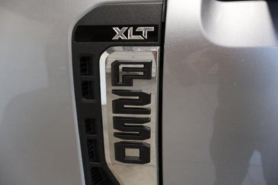 2027 Ford Super Duty F-250 SRW XLT
