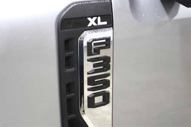 2024 Ford Super Duty F-350 SRW XL