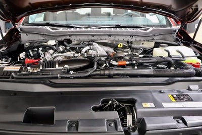 2027 Ford Super Duty F-350 SRW XLT