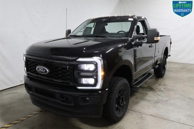 2025 Ford Super Duty F-350 SRW XL