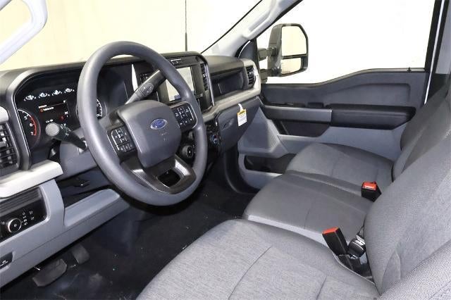 2025 Ford Super Duty F-350 SRW XL