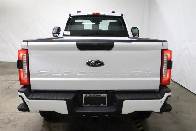 2025 Ford Super Duty F-350 SRW XL