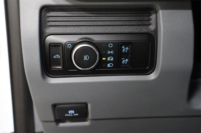 2025 Ford Super Duty F-350 SRW XL