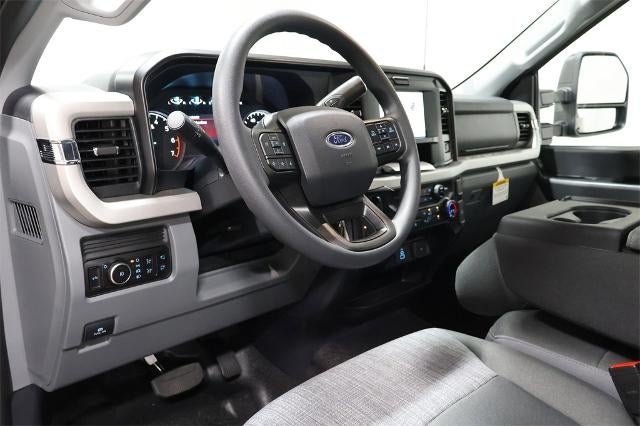 2026 Ford Super Duty F-350 SRW XLT