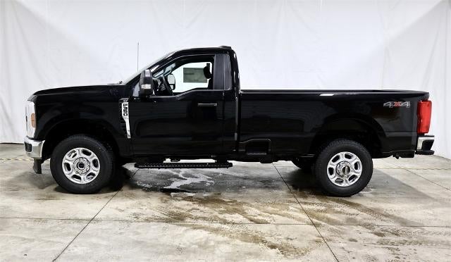 2026 Ford Super Duty F-350 SRW XLT