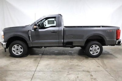 2025 Ford Super Duty F-350 SRW XLT