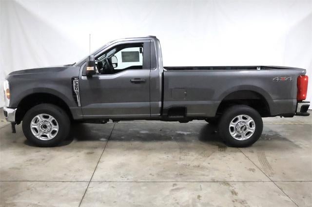 2025 Ford Super Duty F-350 SRW XLT