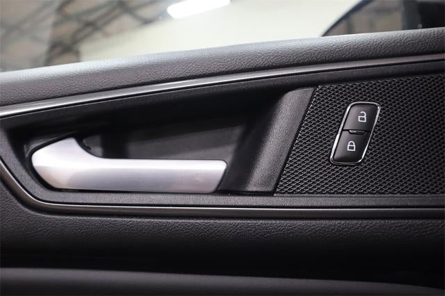 2024 Ford Edge SE Demo