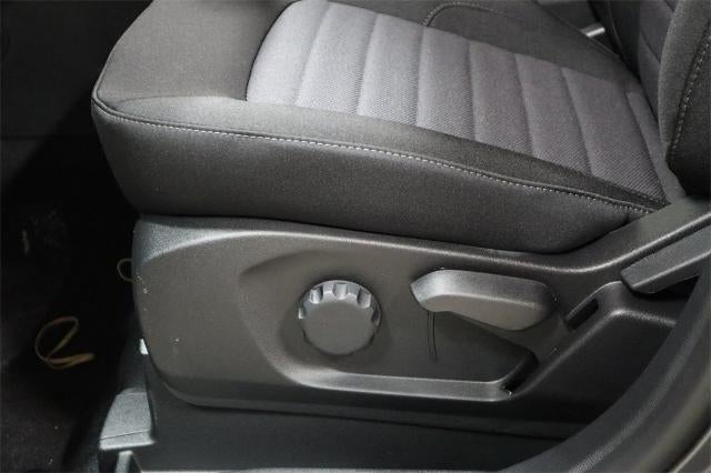 2024 Ford Edge SE Demo