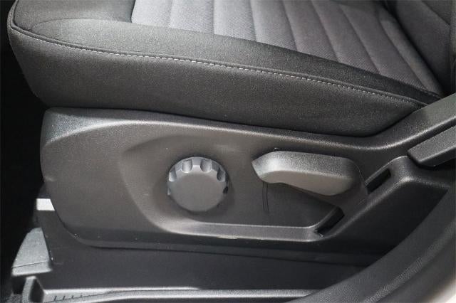 2024 Ford Edge SE Demo